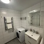 Elegant Och Helt Nyproducerad!
